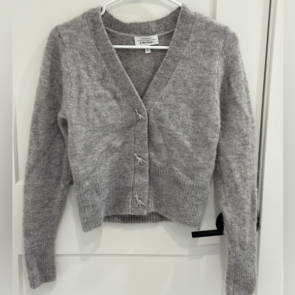 &Other Stories Gray Dinosaur Button Knit Cardigan in Size XS - Picture 2 of 6